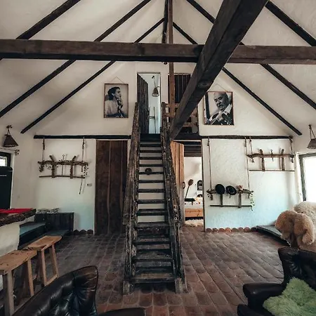 Lodge Mountain Views *